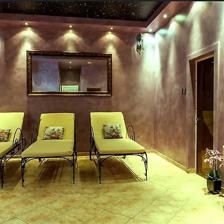 Apartment Izida Palace Garden Oasis